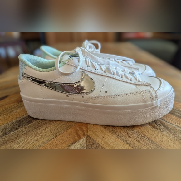 Nike Blazer Platform Low Sneakers White Silver Mint Green Size-6 Worn Gently - Picture 1 of 5